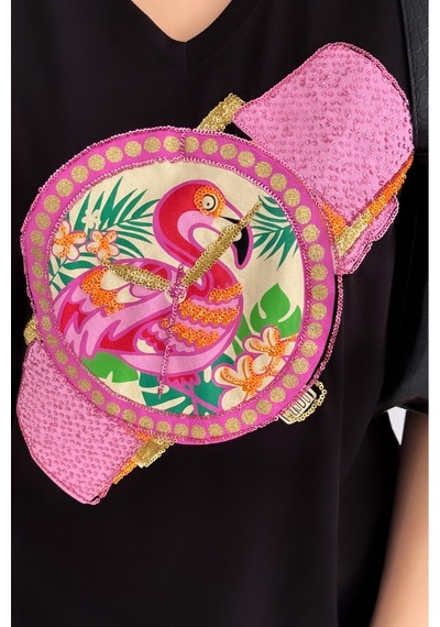 Femelle Kadın Siyah V Yaka Flamingo Saat Pul Payet İşlemeli %100 Pamuk Tişört