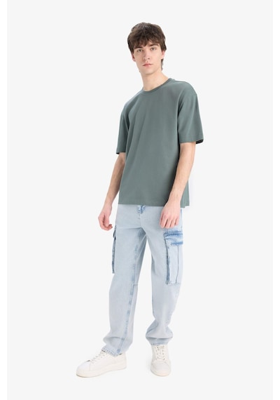 DeFacto Oversize Geniş Kalıp Bisiklet Yaka Basic Düz Kısa Kollu Tişört E6885AXNSGN463