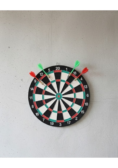 17 İnç Profesyonel Dart Tahtası Dayanıklı Yapı Ve 4 Metal Dart Oku - Lisinya Standart