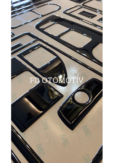 Volkswagen Passat B5, B5.5 Maun Kaplama Seti Piano Black Renk