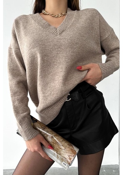 Femelle Kadın Camel V Yaka Standart Beden Oversize Basic Triko Kazak kahverengi