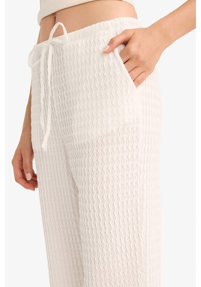 Defacto Wide Leg Cepli Normal Bel Standart Boy Bürümcük Pantolon F7659ax25auwt32 Beyaz