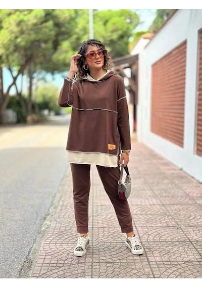 DefyModa Kadın Kahve Kapşonlu Etek Ucu Detay Arma Ters Dikiş Gorunumlu Ikili Takım DefyModa Kadın Kahve Kapşonlu Etek Ucu Detay Arma Ters Dikiş Gorunumlu Ikili Takım