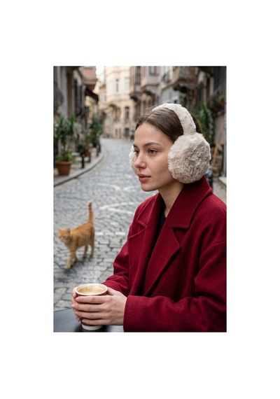 Emybox Soft Peluş Kulaklık - Kışlık Sıcak Tutan Kulak Koruyucu Yumuşak Dokulu Faux Fur Kadın Kulaklık Beyaz
