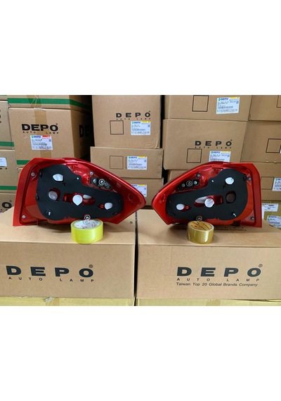 Toyota Aurıs 2010-2012 Arası Depo Sağ Ve Sol Stop Lambası Takım 81561-02550 / 81551-02550