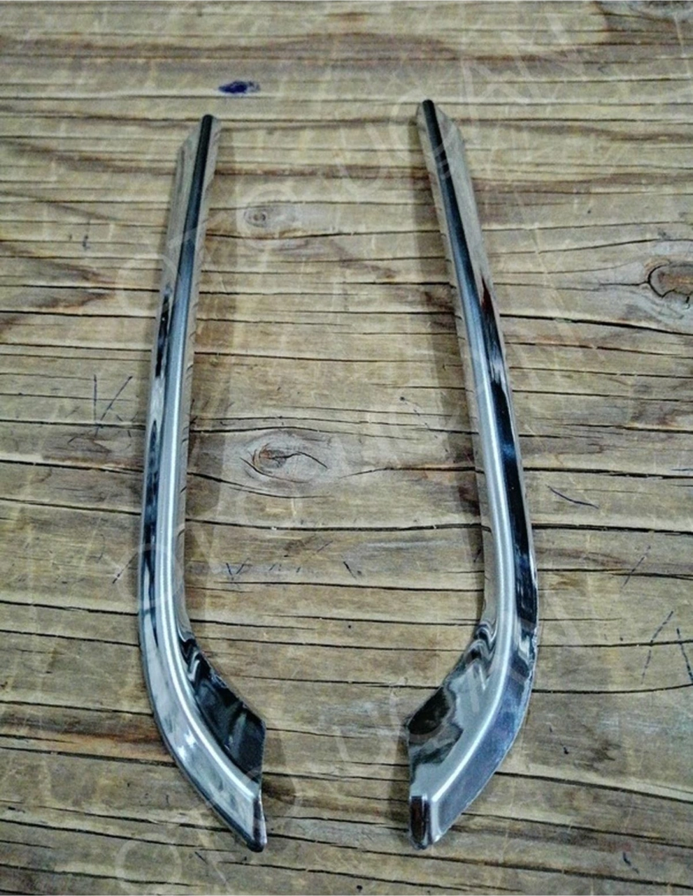 Ueskrom Renault Clio 5 Hb Krom Arka Reflektör Çıtası 2 Prç. P.çelik