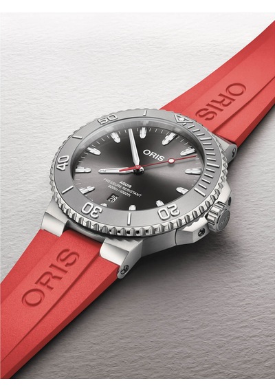 Oris Aquis Date Relief 43.50 Mm Otomatik Saat 01 733 7789 4153-07 Kırmızı