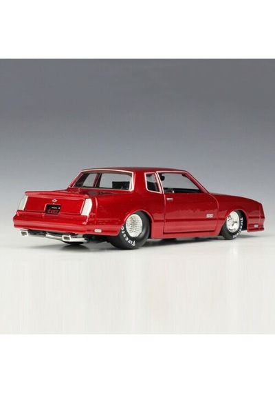 Maisto 1986 Chevrolet Monte Carlo Ss 1 24 Kırmızı Model Araba