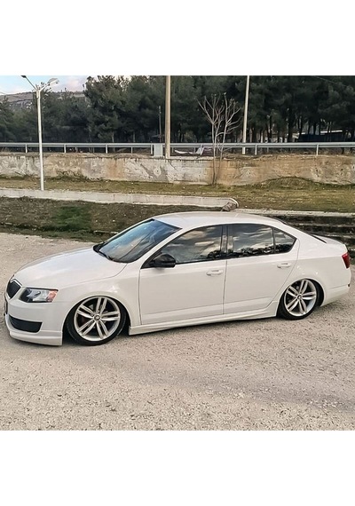 Skoda Octavia Body Kit Plastik Boyasız