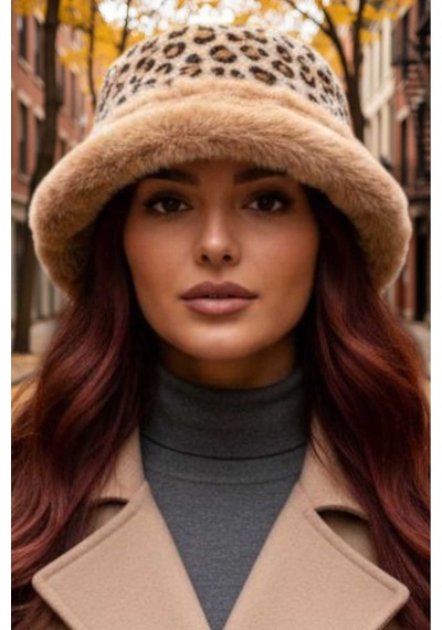 Uniquetrenders Kadın Leopar Desenli Peluş Kürklü Kalpak Şapka Camel