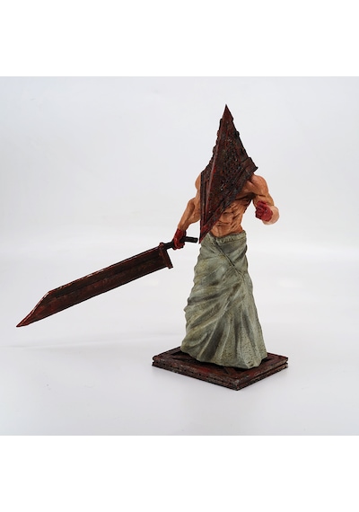 Silent Hill - Pyramid Head Figür
