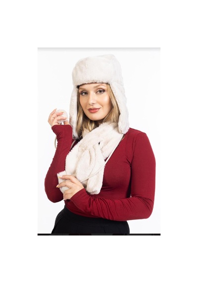 Ladycolor Çantadepo Peluş Kalpak Atıkılı Takım Beyaz