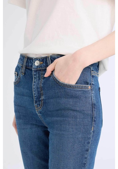 DeFacto Yüksek Bel Geniş Paça Cepli Jean Pantolon D7971AX25SPNM34