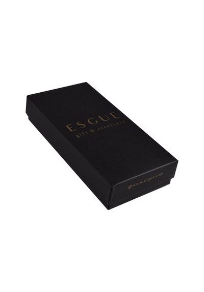 Esgue Siyah Kravat & Siyah Mendil & Taşlı Rozet Kutulu Set 9krv0620