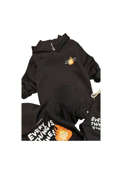 Riccotarz Erkek Çocuk Alev Ve Yazı Baskılı Çift Tarafbaskı Sweatshirt Penye Siyah Eşofman Takım Riccotarz Erkek Çocuk Alev Ve Yazı Baskılı Çift Tarafbaskı Sweatshirt Penye Siyah Eşofman Takım