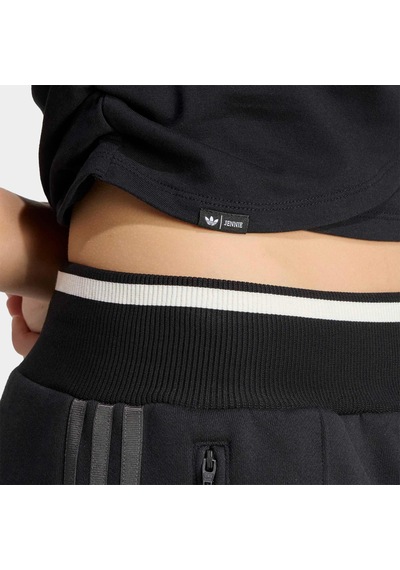 Adidas Adiluna Season 2 X Jennie Kadın Siyah Tişört Ld8928