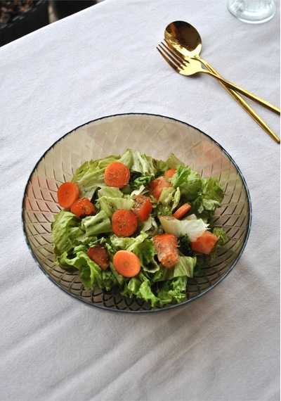 20 Cm Cam Salata Tabağı Füme Salata Kasesi Orta Boy Tabak 2-3 Kişilik Kırmızı