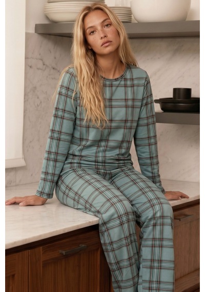 Siyah İnci Desenli Termal Kumaşlı Ultra Soft Yumuşak Örme Pijama Takımı 26226308 Yeşil