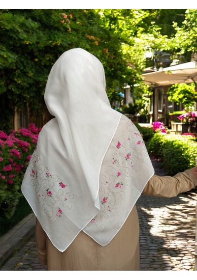 Baş Tasarım Beyaz Pamuklu Pembe Piti Çiçekli Sarmal İşlemeli Şal Başörtü