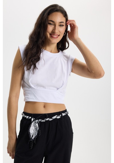 Tudors Kadın Slim Fit %100 Pamuk Pileli Yumuşak Doku Beyaz Bisiklet Yaka Crop Bluz-50392 Tudors Kadın Slim Fit %100 Pamuk Pileli Yumuşak Doku Beyaz Bisiklet Yaka Crop Bluz-50392