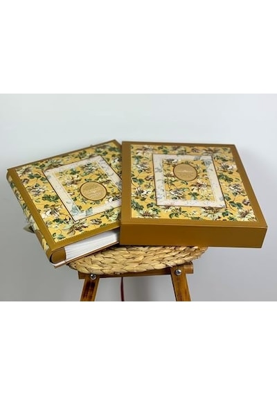 10x15cm 500 Fotoğraf Kapasiteli Kutulu Çiçek Desenli Lüks Ofset Fotoğraf Albümü Sarı