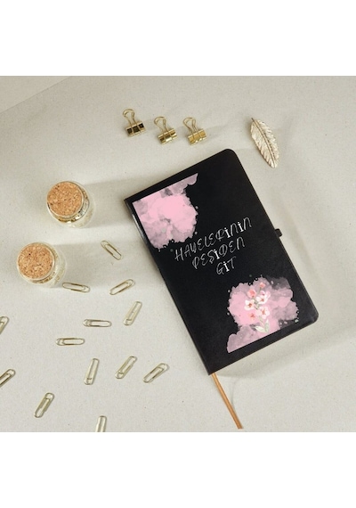 Hayallerinin Peşinden Git Yazılı Çiçek Desenli Kişiye Özel Deri Kapak Defter Siyah