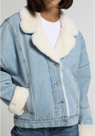 Colin's Colins Oversize Fit Düğmeli Astarlı Kürklü Kadın Bleach İndigo Denim Ceket Cl1082797 Q1.v1 Dn45168 Colin's Colins Oversize Fit Düğmeli Astarlı Kürklü Kadın Bleach İndigo Denim Ceket Cl1082797 Q1.v1 Dn45168