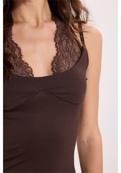 Tudors Kadın Slim Fit Dar Kesim Boyundan Bağlamalı Sıfır Kol Dantel Detaylı Kahverengi Elbise-52065