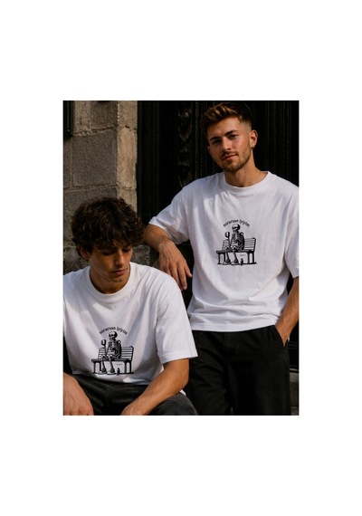 Qmen Style Unisex Beyaz Oversize Baskılı T-shirt Espirili Şans İskelet %100 Pamuk