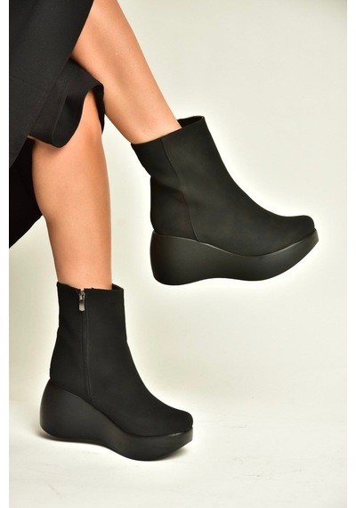 Fox Shoes Z946051901 Siyah Nubuk Dolgu Tabanlı Kadın Bot