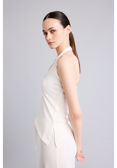 Defacto Fitted Asimetrik Kesim Halter Yaka Jakarlı Basic Atlet I3712ax26hser238 Ekru-er238