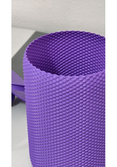 Modern Geometrik Dokulu Döner Kapaklı Masaüstü Çöp Kovası- 18 Cm - Mor