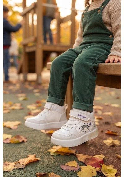 Vicco Şira Beyaz Anatomik Rahat Sneaker Işıklı Kız Çocuk Bot 946.p26k.257