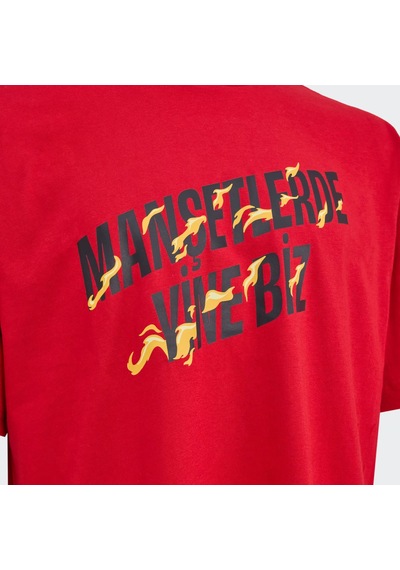 Red Adidas Erkek Günlük T-shirt Manşetlerde Yine Biz Kn2493 KIrmızı