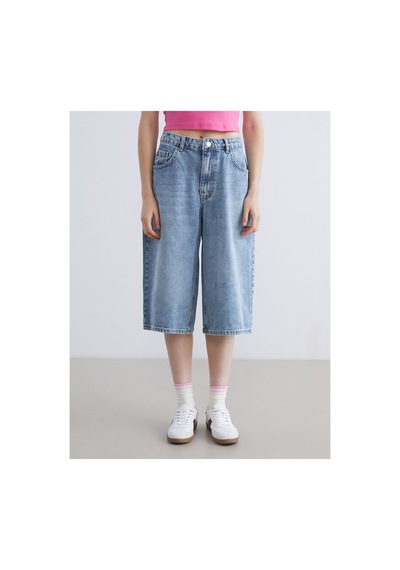 LC Waikiki Alıta Cıty Farkıyla Xsıde Mavi Denim Düz Bermuda Kadın Jean Şort Mavi - 940246467 Mavi LC Waikiki Alıta Cıty Farkıyla Xsıde Mavi Denim Düz Bermuda Kadın Jean Şort Mavi - 940246467 Mavi
