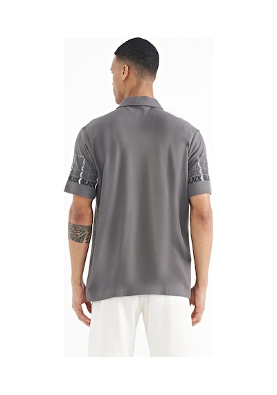 Tommylife Tommy Life Koyu Gri Kol Baskı Detaylı Polo Yaka Standart Form Erkek T-shirt - 88240 Koyu Gri