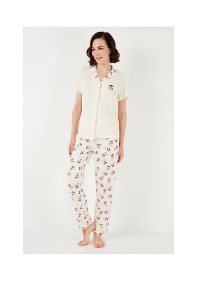Lela Regular Fit Gömlek Yaka Kısa Kollu Bayan Pijama Takımı 65740102 Bej-Pembe