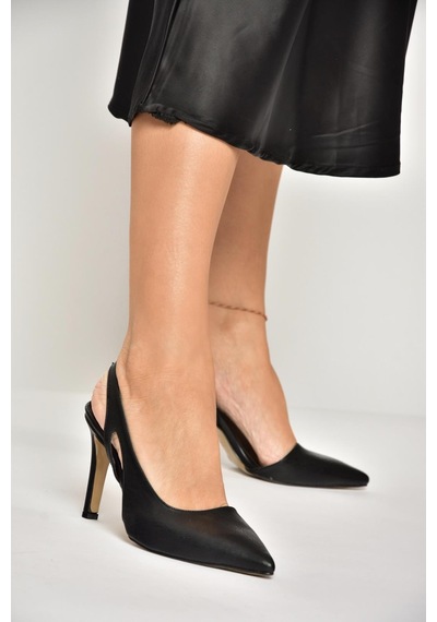 Fox Shoes U404589409 Siyah İnce Topuklu Kadın Ayakkabı Siyah