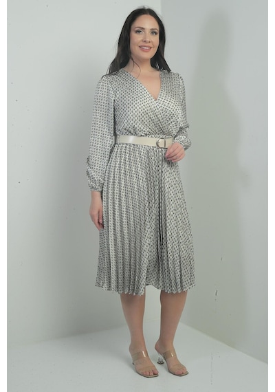 By Saygı Kadın Kruvaze Yaka Beli Kemerli Astarlı Desenli Pileli Midi Saten B.b Elbise-40332 Yeşil By Saygı Kadın Kruvaze Yaka Beli Kemerli Astarlı Desenli Pileli Midi Saten B.b Elbise-40332 Yeşil