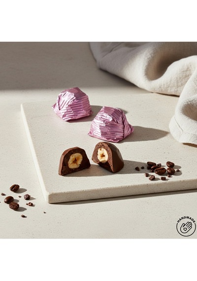 Nutat Pembe Sargılı Kristal Çikolata Fındık Kremalı & Bütün Fındıklı 500 Gr.
