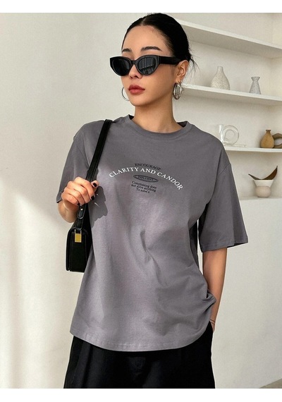 Flood Of Style Kadın Füme Clarity And Candor Baskılı Oversize T-shirt Gri