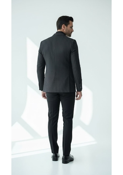Plus Scorpion Erkek Slim Fit Siyah Çizgili Blazer Ceket Tek Düğmeli, Çift Yırtmaçlı, Torba Cepli Siyah Plus Scorpion Erkek Slim Fit Siyah Çizgili Blazer Ceket Tek Düğmeli, Çift Yırtmaçlı, Torba Cepli Siyah