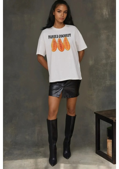 Hiccup Kadın %100 Pamuk Bisiklet Yaka Oversize Beyaz Baskılı T-shirt Balkabağı Portakalı