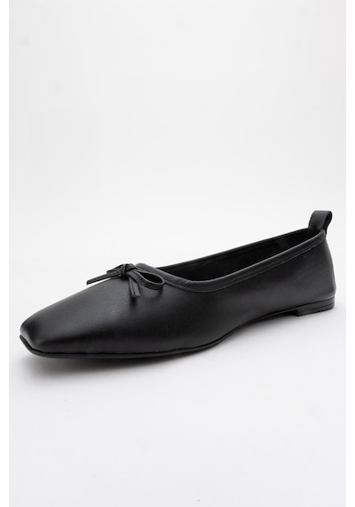Luvishoes Luvi Shoes Sosa Siyah Cilt Hakiki Deri Küt Burunlu Fiyonklu Kadın Babet Ayakkabı Siyah Cilt