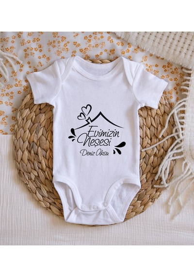 Bk Gift Bk Kids İsimli Evimizin Neşesi Tasarımlı Bebek Body Zıbın - Model 1 6 - 9 Ay Sarı