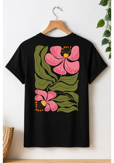 Spoyi Pembe Botanik Tasarımlı %100 Pamuk Yarım Oversize Siyah T-shirt