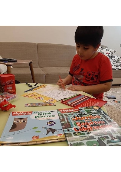 Sticker Bulmacalı Hikayeler 4'Lü  Set
