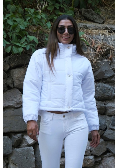 Keyifli Moda Kadın Beyaz Dik Yaka Çıtçıtlı Fermuarlı Kısa Şişme Mont - 40 Beyaz