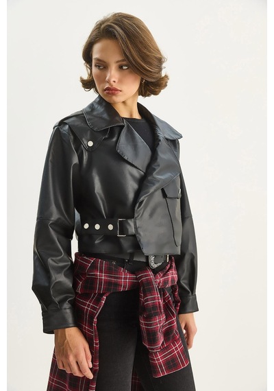 Shade Kadın Geniş Cep Detaylı Kemerli Oversize Crop Deri Ceket 3129 60284102 - Siyah