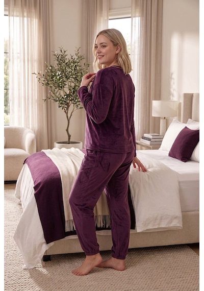 Seboteks Yumuşak Dokulu Kadife Kumaş Uzun Kollu Büyük Beden Kadın Pijama Takımı 2500 Mürdüm Seboteks Yumuşak Dokulu Kadife Kumaş Uzun Kollu Büyük Beden Kadın Pijama Takımı 2500 Mürdüm